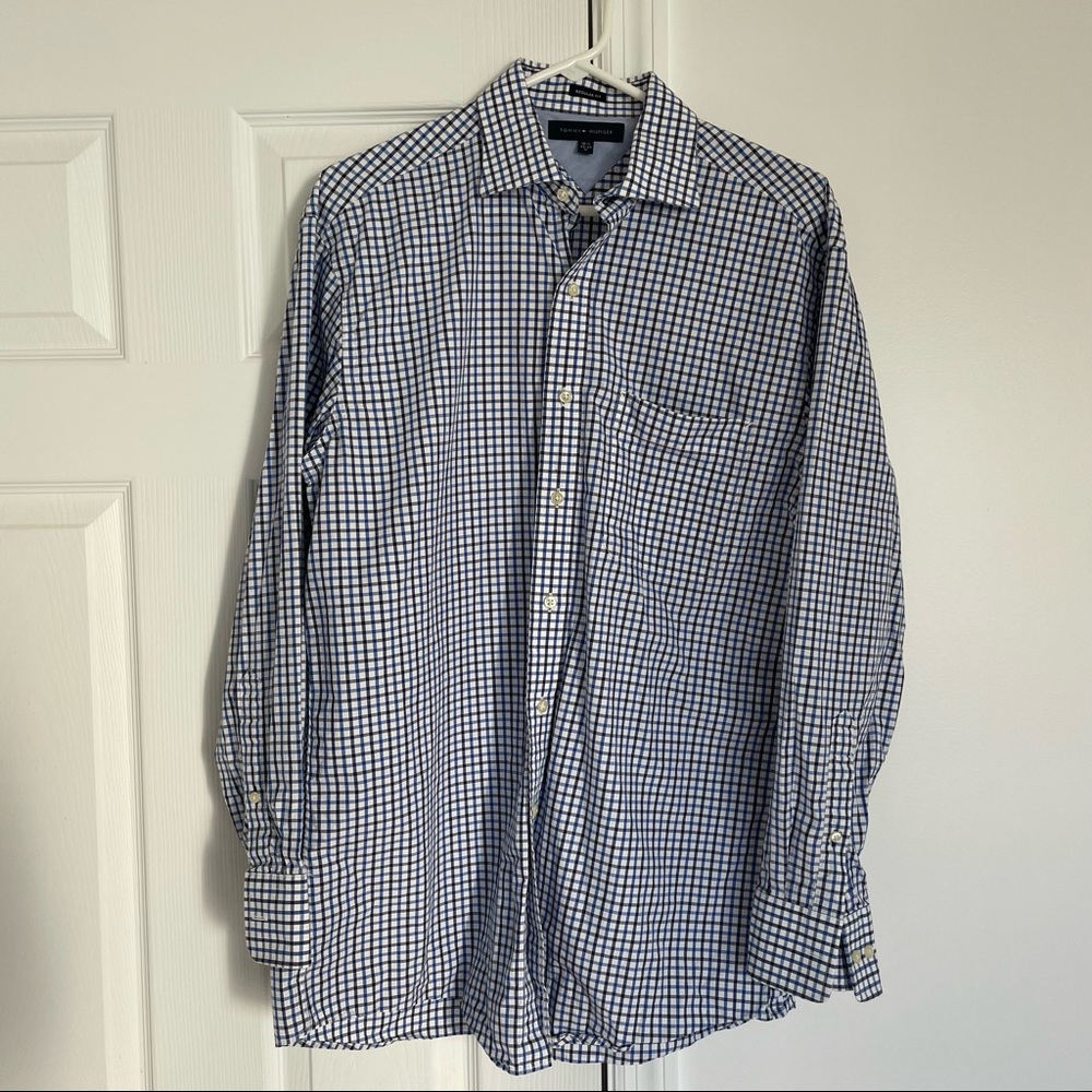 Men’s long sleeve button down